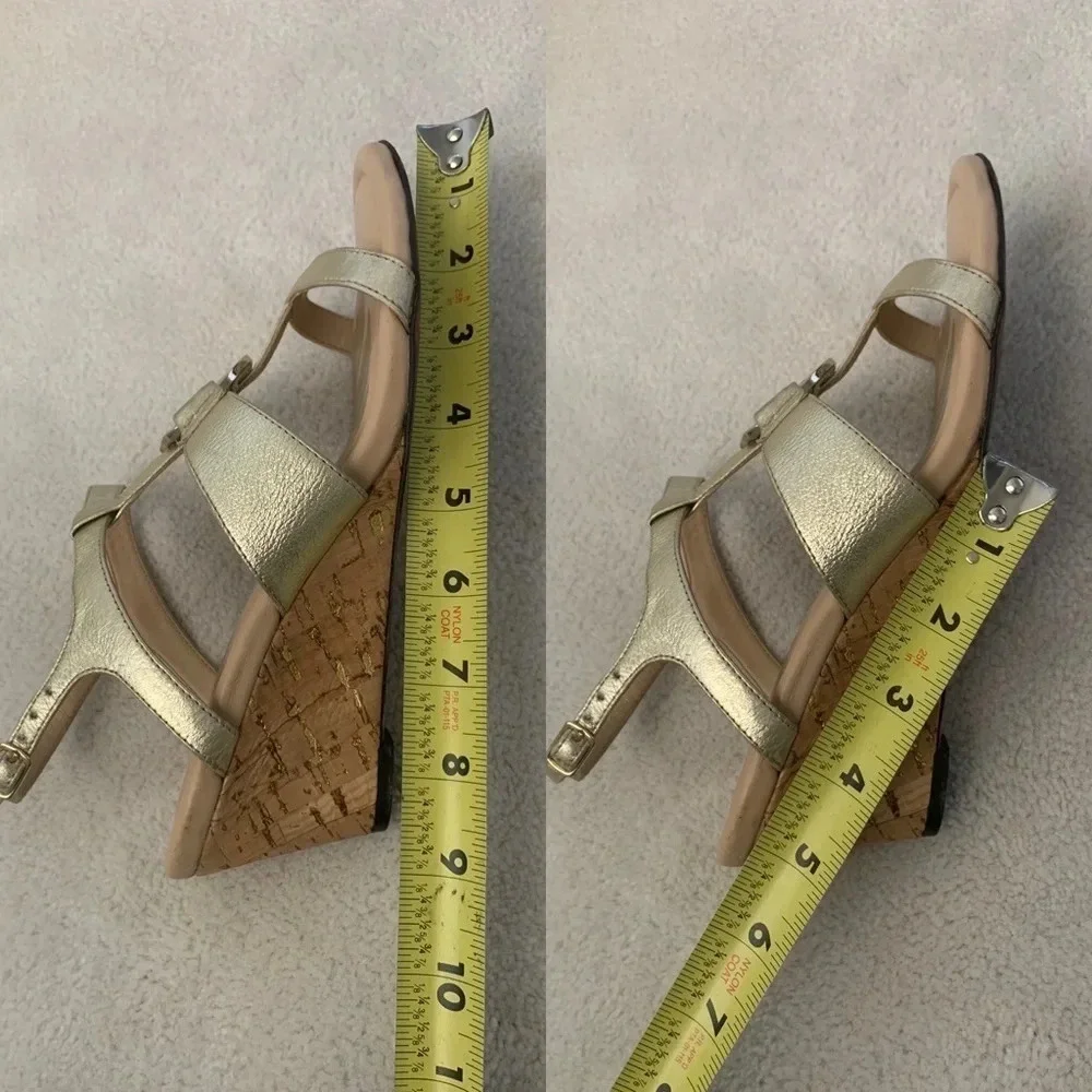 TOMMY Bahama Wedges, gold T-strap, 7